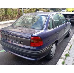 opel astra f berlina del año 1994 2