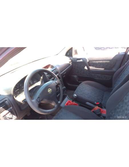 opel astra g berlina del año 1999