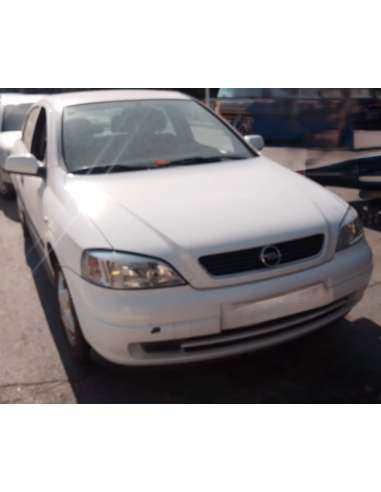 opel astra g berlina del año 1998