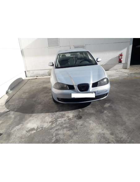 seat ibiza (6l1) del año 2002