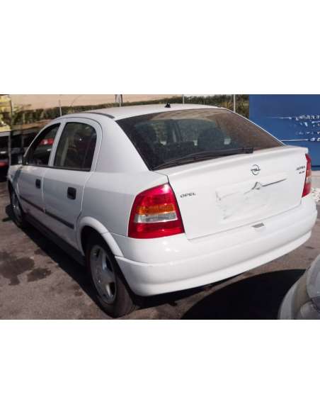 opel astra g berlina del año 1998