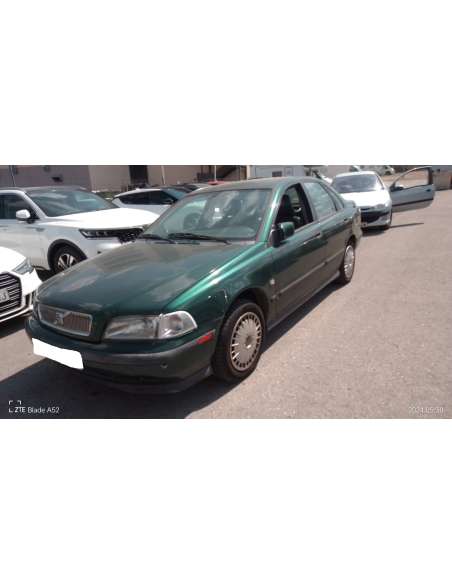 volvo s40 berlina del año 1999