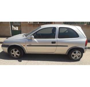 opel corsa b del año 2000 2