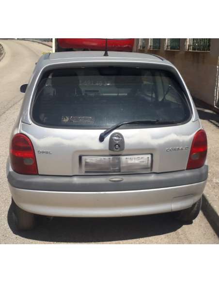 opel corsa b del año 2000