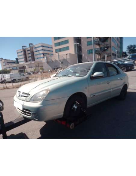 citroën xsara berlina del año 2004