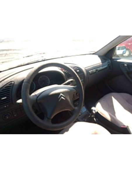 citroën xsara berlina del año 2004
