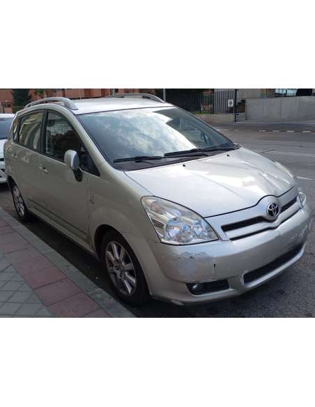 toyota corolla verso (r1) del año 2005