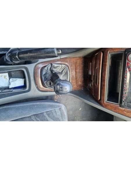 mitsubishi galant berlina (ea0) del año 1999