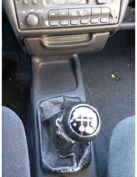 opel corsa b del año 2000