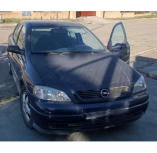 opel astra g berlina del año 2000