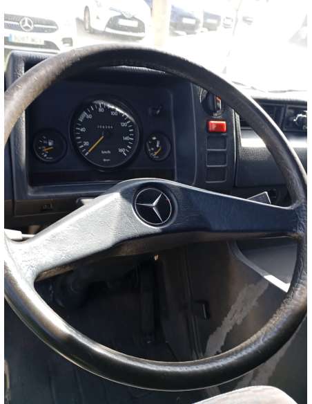 mercedes-benz mb serie:100 d caja abierta (w631) del año 1988
