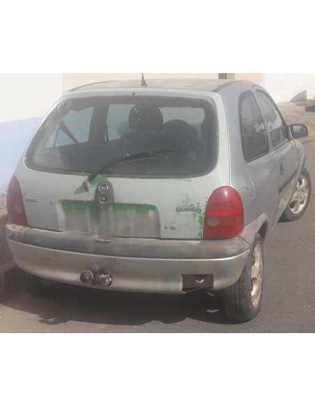 opel corsa b del año 2000
