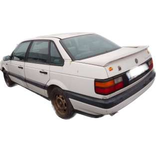 volkswagen passat berlina (312) del año 1990