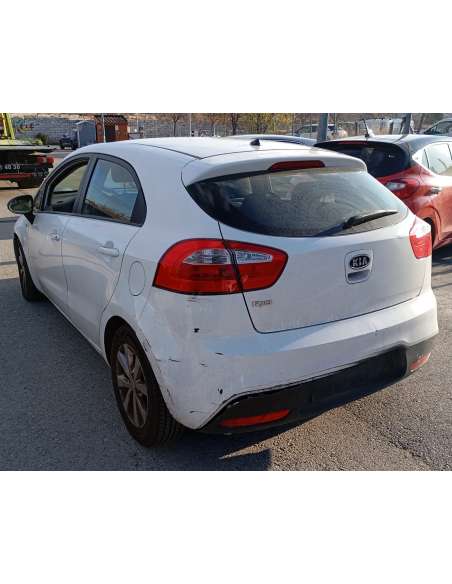kia rio del año 2012