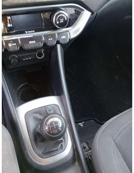 kia rio del año 2012