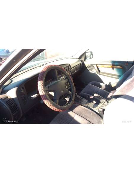 opel omega a del año 1993