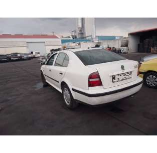 skoda octavia berlina (1u2) del año 1999 2