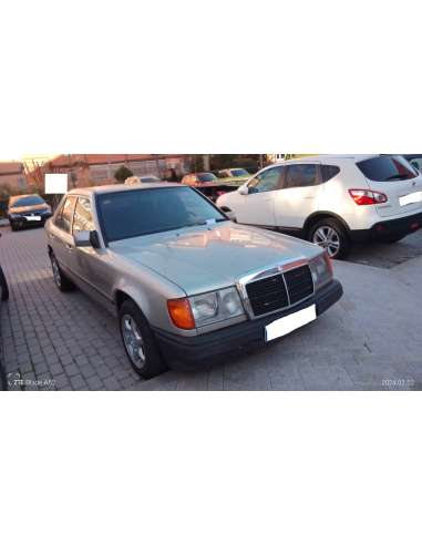 mercedes-benz clase e (w124) berlina del año 1990