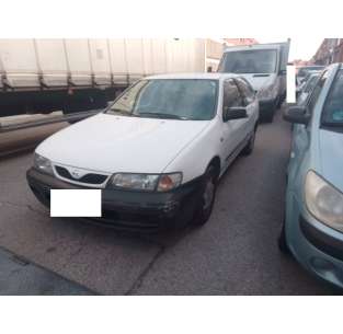 nissan almera (n15) del año 1999
