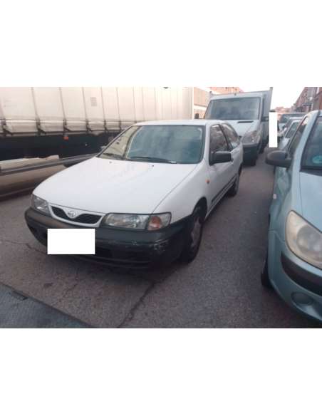 nissan almera (n15) del año 1999