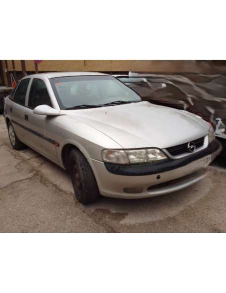 opel vectra b berlina del año 1997
