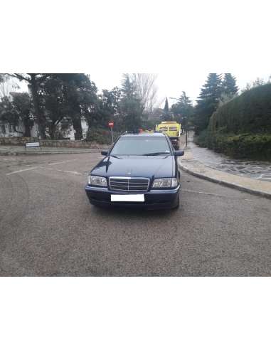 mercedes-benz clase c (w202) berlina del año 1999