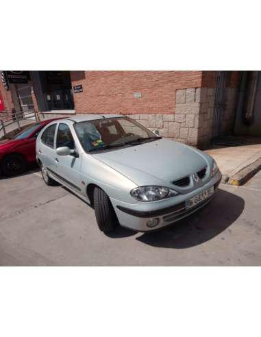 renault megane i fase 2 berlina (ba0) del año 1999