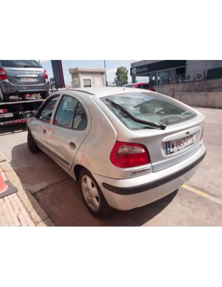 renault megane i fase 2 berlina (ba0) del año 1999