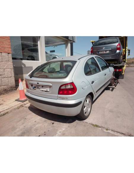 renault megane i fase 2 berlina (ba0) del año 1999
