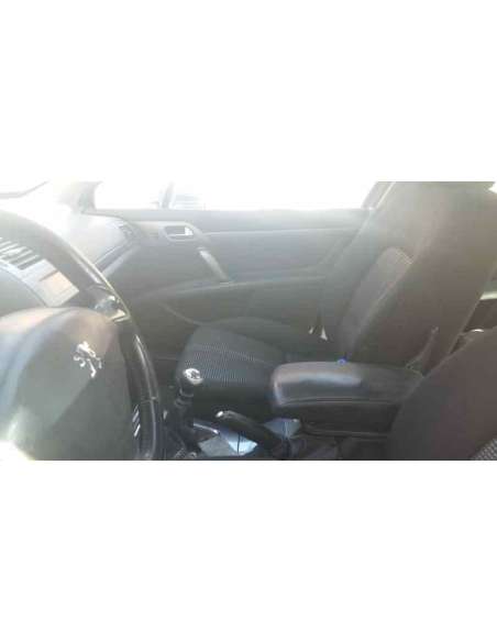 peugeot 407 del año 2004