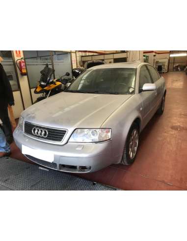 audi a6 berlina (4b2) del año 2000