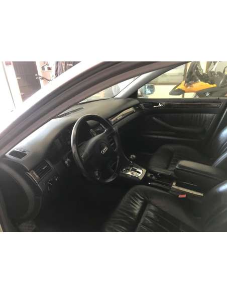 audi a6 berlina (4b2) del año 2000