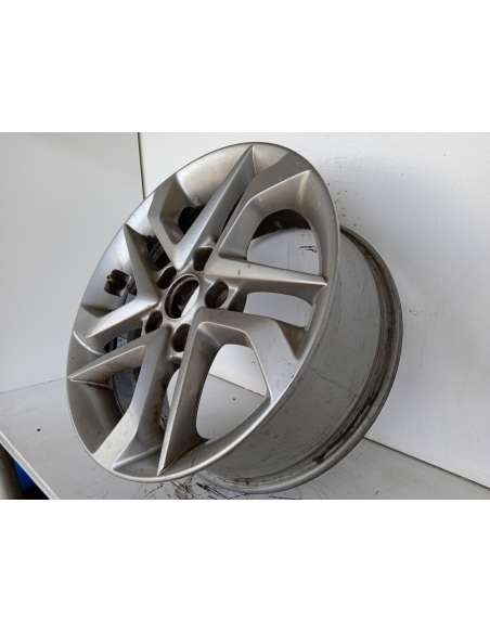 Recambio de llanta para hyundai tucson essence bluedrive 2wd referencia OEM IAM 52910D7110  