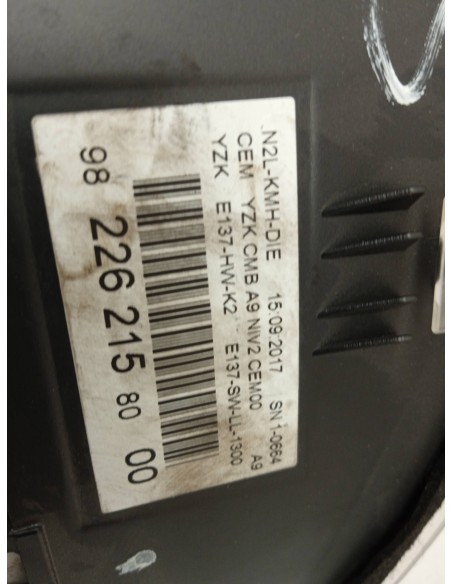 Recambio de cuadro instrumentos para peugeot 208 1.6 blue-hdi fap referencia OEM IAM 9822621580  