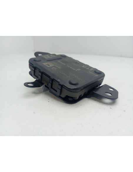 Recambio de modulo electronico para toyota c-hr (ax2t) hybrid advance referencia OEM IAM 2300008552  