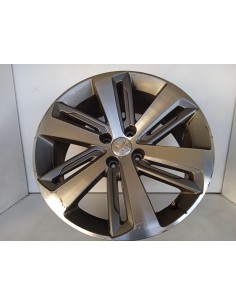 Recambio de llanta para peugeot 3008 referencia OEM IAM 9802462477  