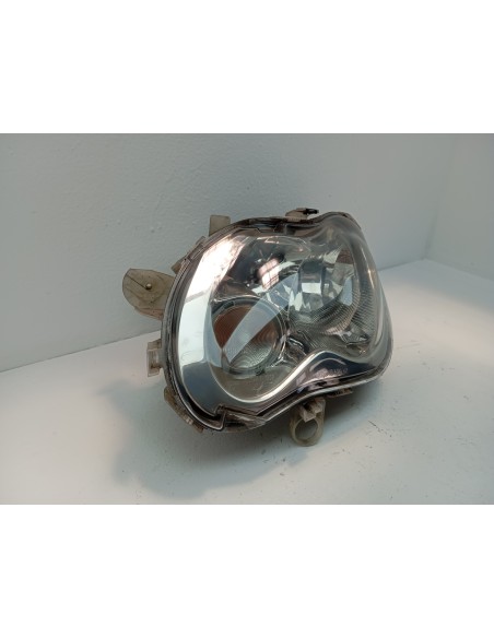 Recambio de faro izquierdo para smart coupe 0.6 turbo cat referencia OEM IAM 0301169201  