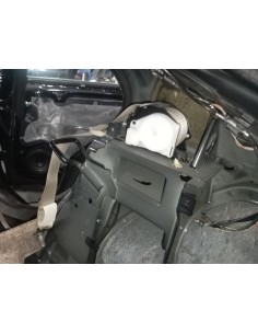 Recambio de cinturon seguridad trasero derecho para opel insignia berlina cosmo referencia OEM IAM 30610699  