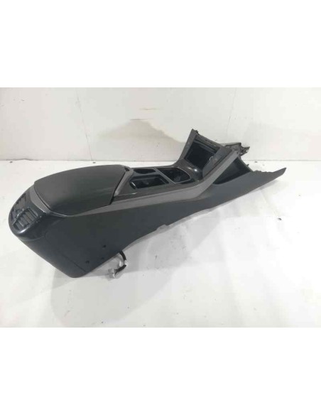 Recambio de apoyabrazos central para hyundai i40 1.7 crdi cat referencia OEM IAM  CONSOLA CENTRAL 