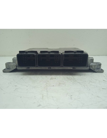 Recambio de centralita motor uce para citroën c5 berlina 3.0 v6 referencia OEM IAM 9637137380  