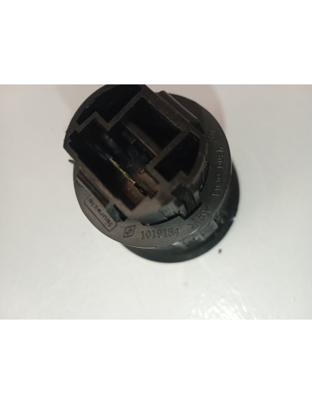 Recambio de interruptor para renault scenic iii 1.5 dci diesel fap referencia OEM IAM 8200107959  