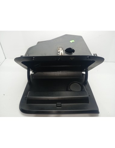 Recambio de guantera para citroën c3 picasso sx referencia OEM IAM 8218YJ  
