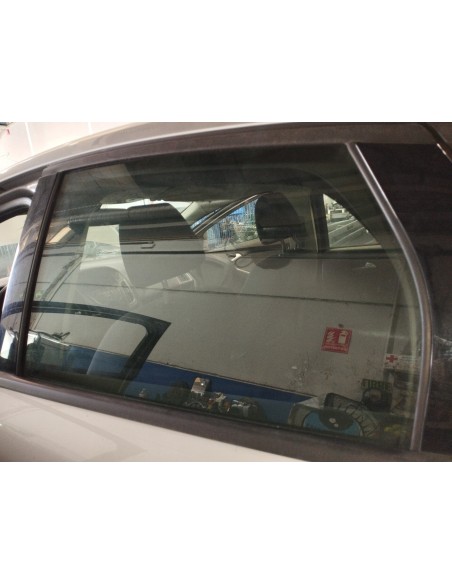 Recambio de luna trasera izquierda para ford focus lim. (cb8) trend referencia OEM IAM 1706322  