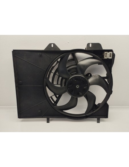 Recambio de electroventilador para citroën ds3 style referencia OEM IAM 9682895680  