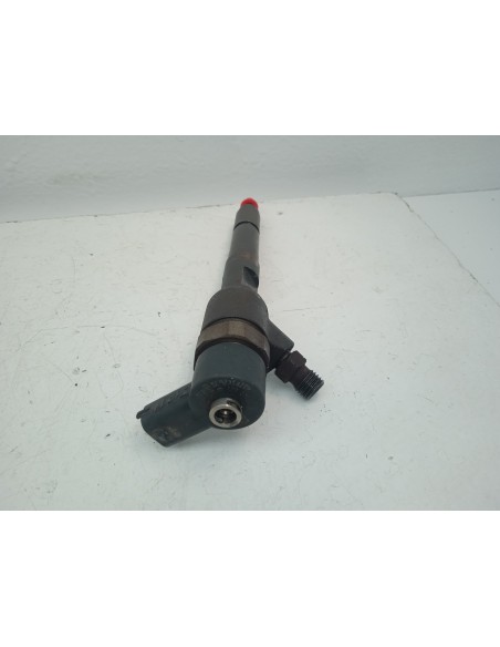 Recambio de inyector para opel corsa c cosmo referencia OEM IAM 0445110083  