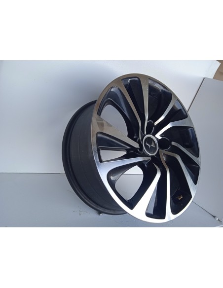 Recambio de llanta para ds 4 style referencia OEM IAM 9688832277  