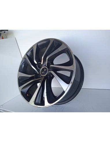 Recambio de llanta para ds 4 style referencia OEM IAM 9688832277  