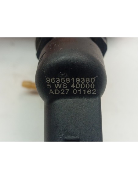 Recambio de inyector para peugeot 307 (s1) xr referencia OEM IAM 9636819380  
