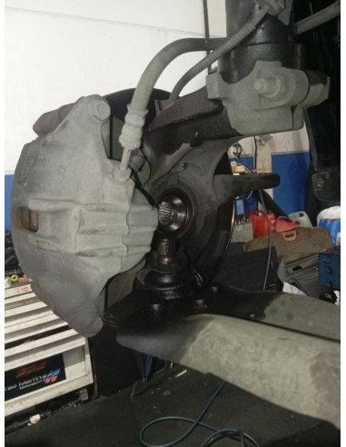 Recambio de mangueta delantera derecha para citroën c-elysée shine referencia OEM IAM 1607557580  