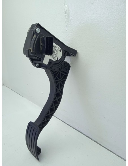 Recambio de potenciometro pedal para citroën c4 picasso attraction referencia OEM IAM 9674829780  